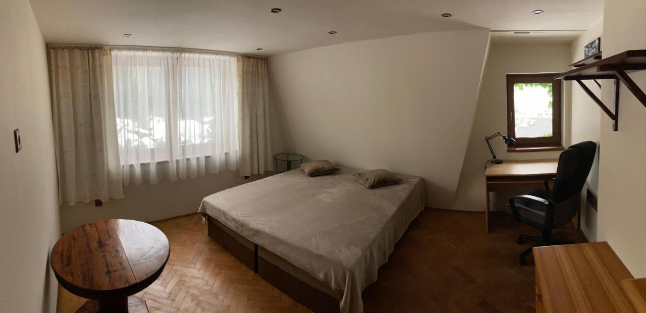 Apartman Rekys Jiretin pod Bukovou ภายนอก รูปภาพ